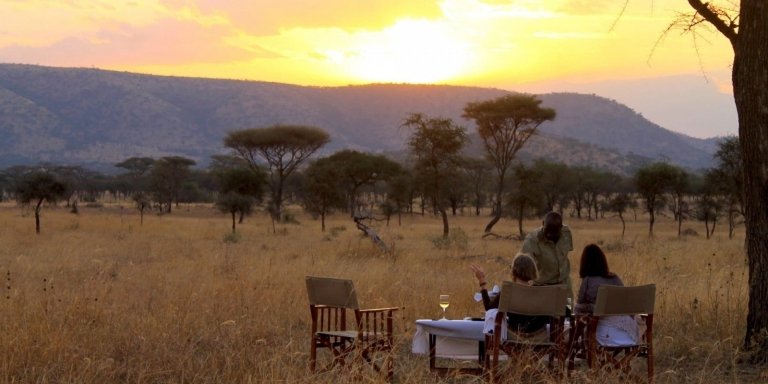 3 DAY SERENGETI LUXURY FLY-IN SAFARI START FROM ARUSHA