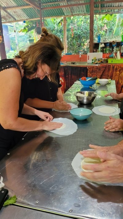 La Fortuna: Costa Rican Cooking Class+Dinner+Night Frog Tour