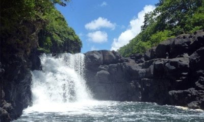 The Famous 5 Island Tours (Mauritius)