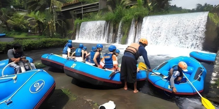 Telaga Waja Rafting and Jimbaran Seafood Dinner Packages