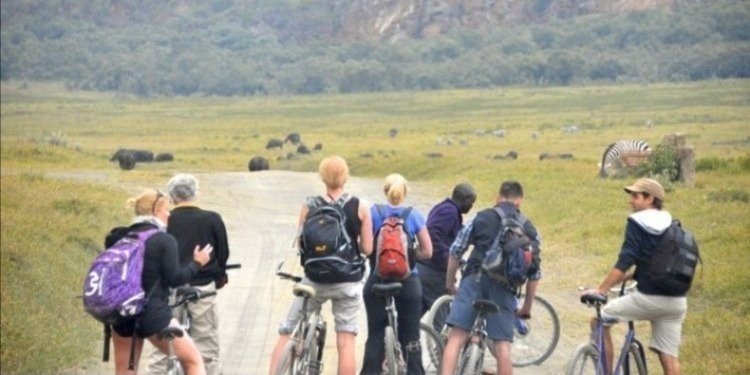 Day Tour to Hell's Gate National Park and Lake Naivasha Boat Ride