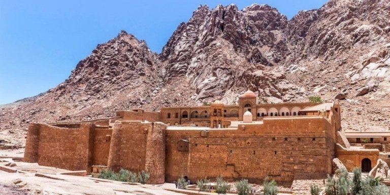 Private Mosses Mountain & Saint Catherine Monastery & Desert plateau