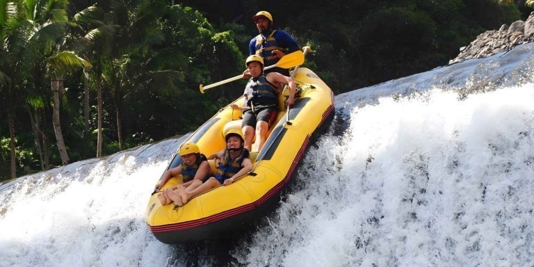 Telaga Waja Rafting + Bali Seawalker + Spa Packages