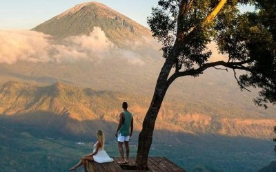 East Bali's Icons Tour Lahangan sweet Sunrise And Gate of Heaven