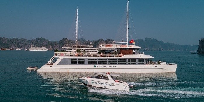 Lan Ha Bay Cruise 1 day trip from Hanoi with Transfer, Luch, Guide