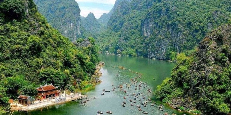 Hoa Lu - Trang An - Mua Cave Full Day Trip From Ha Noi 01