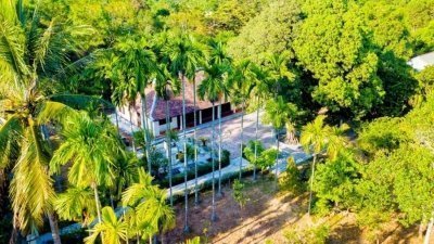 Explore Phuoc Tich Ancient Village and Tam Giang Lagoon