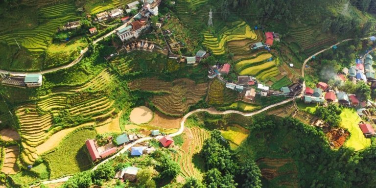 3D2N Exploring Sapa Local Village Tour from Hanoi by Dcar Limousine