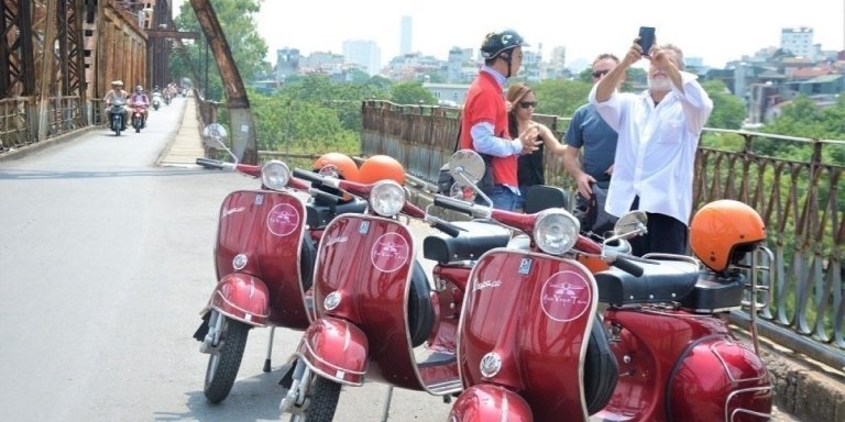 HANOI VESPA TOURS