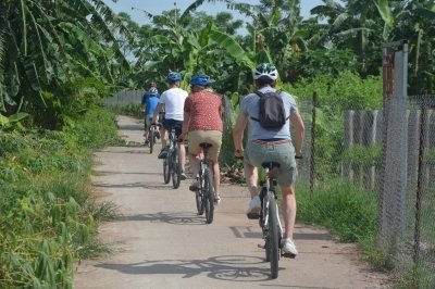 HALF DAY HANOI CITY BICYCLE TOUR | avesbike2