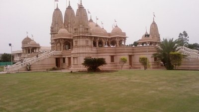 Ahmedabad- Transfers+Hotel+Sightseeing