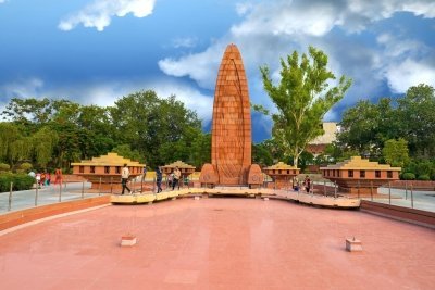 Amritsar – Transfers, Hotel & Sightseeing