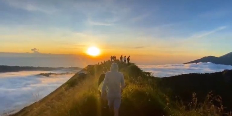 Mount batur sunrise trekking with breakfast