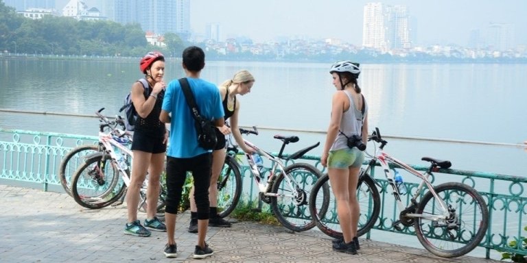 SUNRISE BICYCLE HANOI CITY TOUR