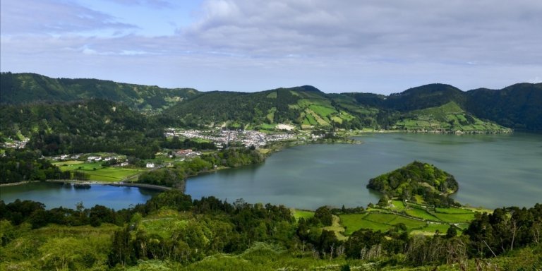 São Miguel Highlights Guided Tour - Visit the most popular attractions