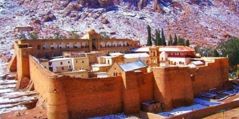 Cairo: 2-Day St Catherine Monastery & Mt Sinai Private Tour