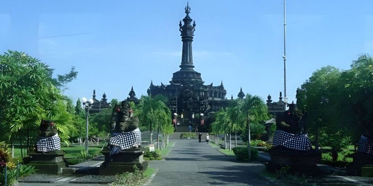 Bali Half-Day Tour: Denpasar City Tour