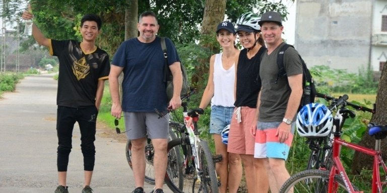 Full-Day Hanoi Countryside and Red River Delta Bicycle Adventure