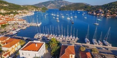 Discover Ithaka Bus & Tour