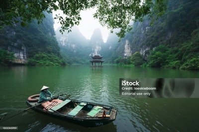 TUYET TINH COC - TRANG AN - HANG MUA