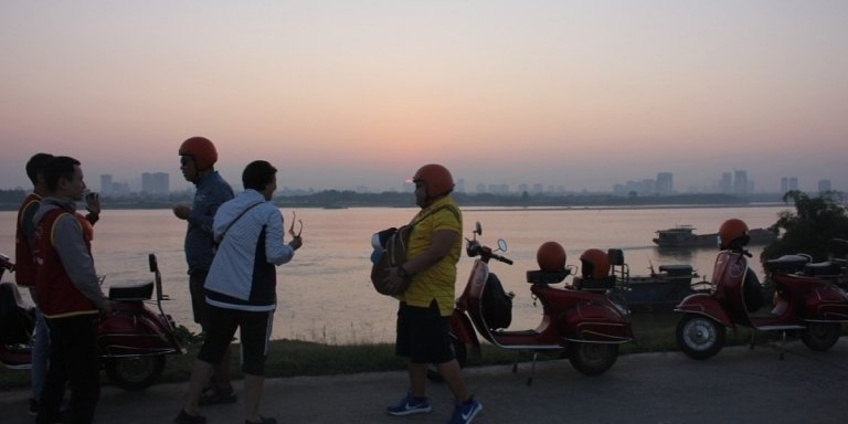 Hanoi Nightlife Adventure Vintage Vespa Local Eats Music Bars Tour