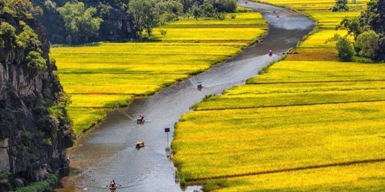 Tam Coc Boat Tour Adventures: Explore Tranquil Beauty of Ninh Binh