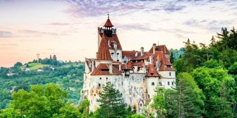 Dracula's Castle & Transylvania Day Trip from Bucharest
