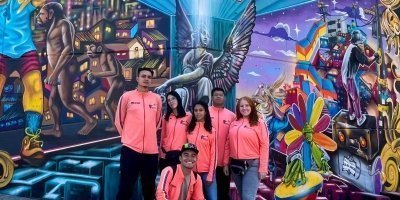 Tour Comuna 13 | Medellín: Comuna 13 Tour with Spray Painting and Ice