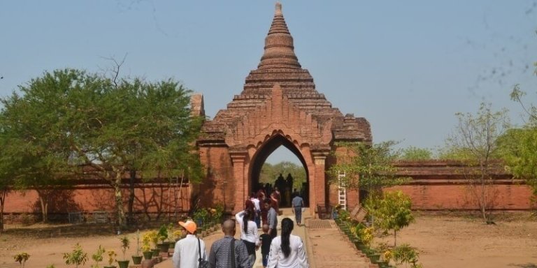 Bagan Half-day Temple Tour