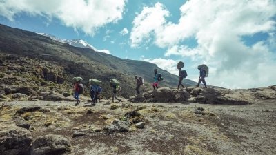 8 DAYS WESTERN BREACH ROUTE KILIMANJARO CLIMB