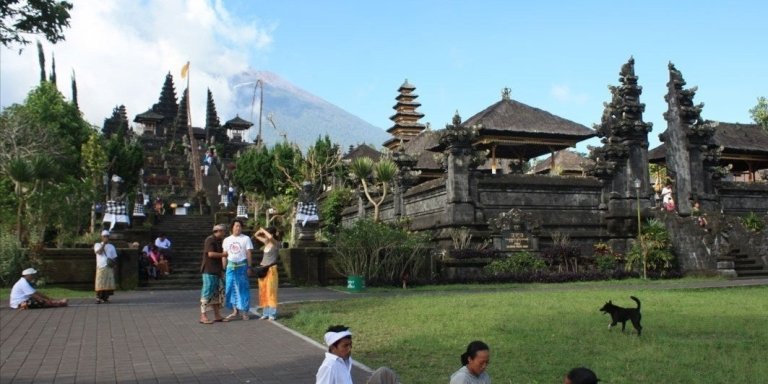 Bali Full-Day Tour: Besakih Temple and The Gate of Heaven Tour