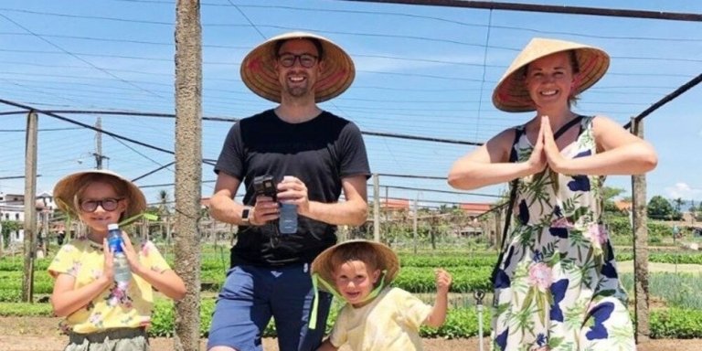 Tra Que Village Afternoon Cooking Farming Tour with Bike Ride