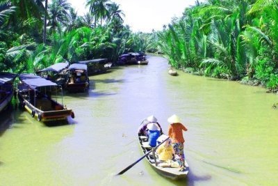 Cu Chi Tunnels Water Bus Tour Explore Vietnam War History Underground