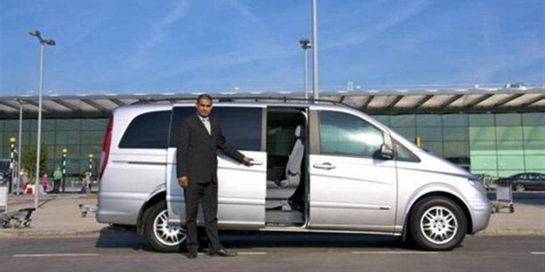 1-Hour Private Transfers From/to Airport In Luxor