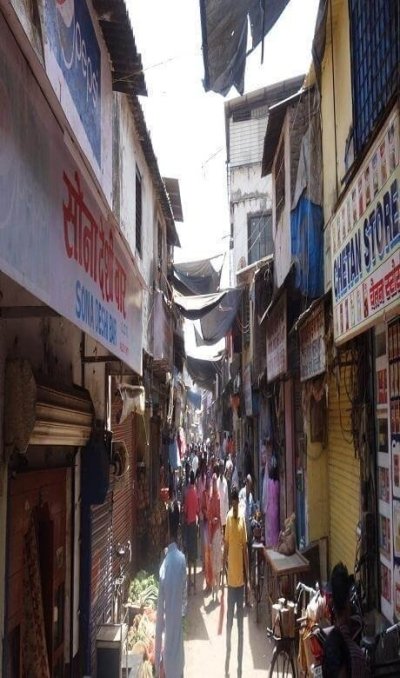 The Real Slumdog Millionaires of Dharavi - Mumbay City Tour