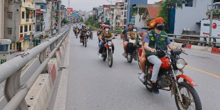 Hanoi's Bites & Sights: Motorbike Half Day Adventure | PRIVATE