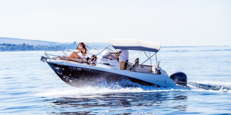 Rent a boat Jeanneau Cap Camarat 6.5 WA in Zadar