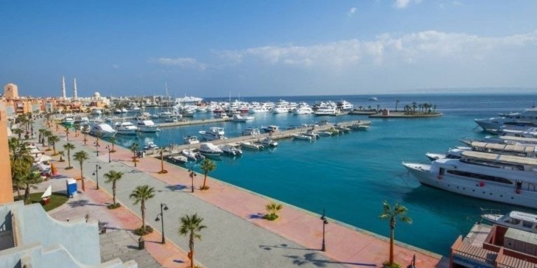 4.5-Hour Hurghada Cultural Odyssey: Museums, Mosques, And Markets