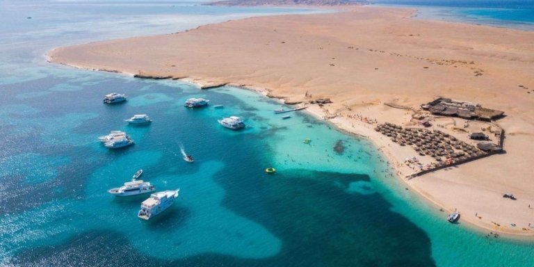 Hurghada: Orange Bay & Magawish Island Full Day Tour