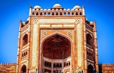 Amazing Taj Mahal and ruins of Fatehpur Sikri