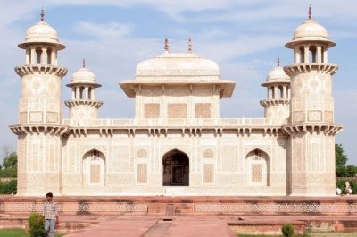 From Delhi: Taj Mahal & Agra Private Day Trip with Hotels Pickup