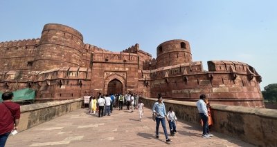 From Agra: Taj Mahal and Agra City Tour By Air Conditioned Car