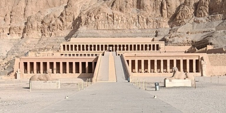 Full day tour to the East  & West bank of Luxor