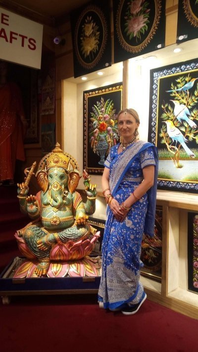 Taj Mahal and Handicrafts of Agra - Private Tour