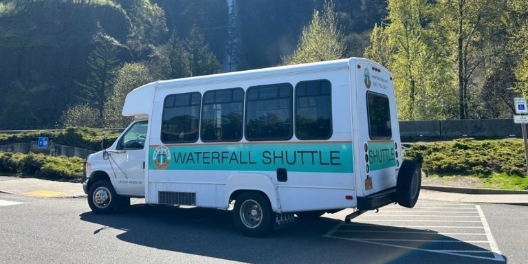 Multnomah Falls Sunset Tour to 6 Waterfalls + Crown Point