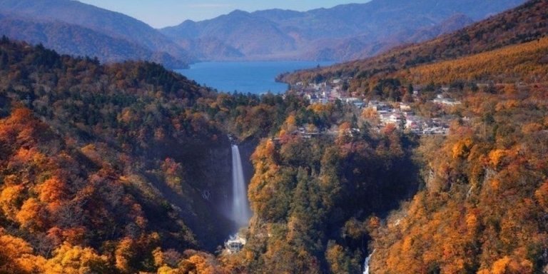 Nikko private customize tour with luxury van