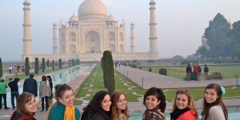 Private Full-Day Taj Mahal Tour by Train 