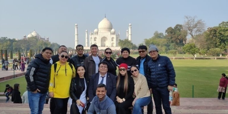 Full Day Taj Mahal-Agra Fort and Baby Taj tour from Delhi