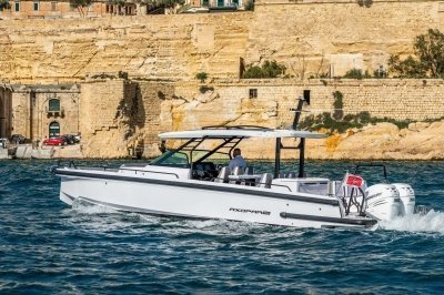 Axopar 37 ST - Miss DC (Wet Bar)