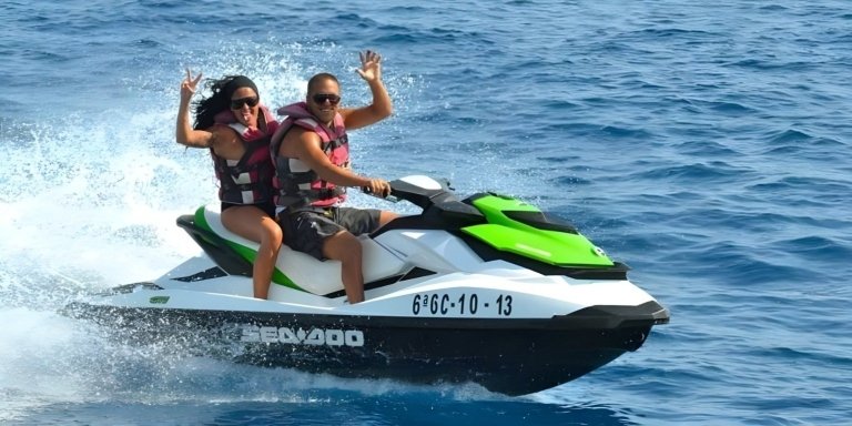 Bali Watersport And Uluwatu Tour